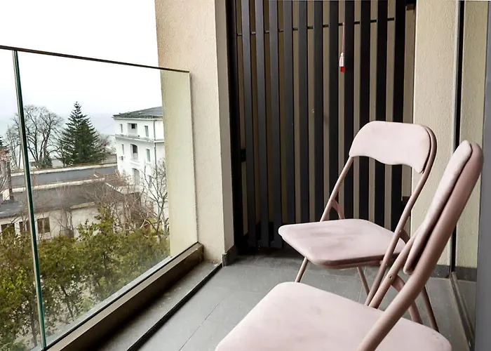 شقة Cozy Sea View With Pool