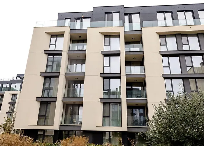 Cozy Sea View With Pool فارنا